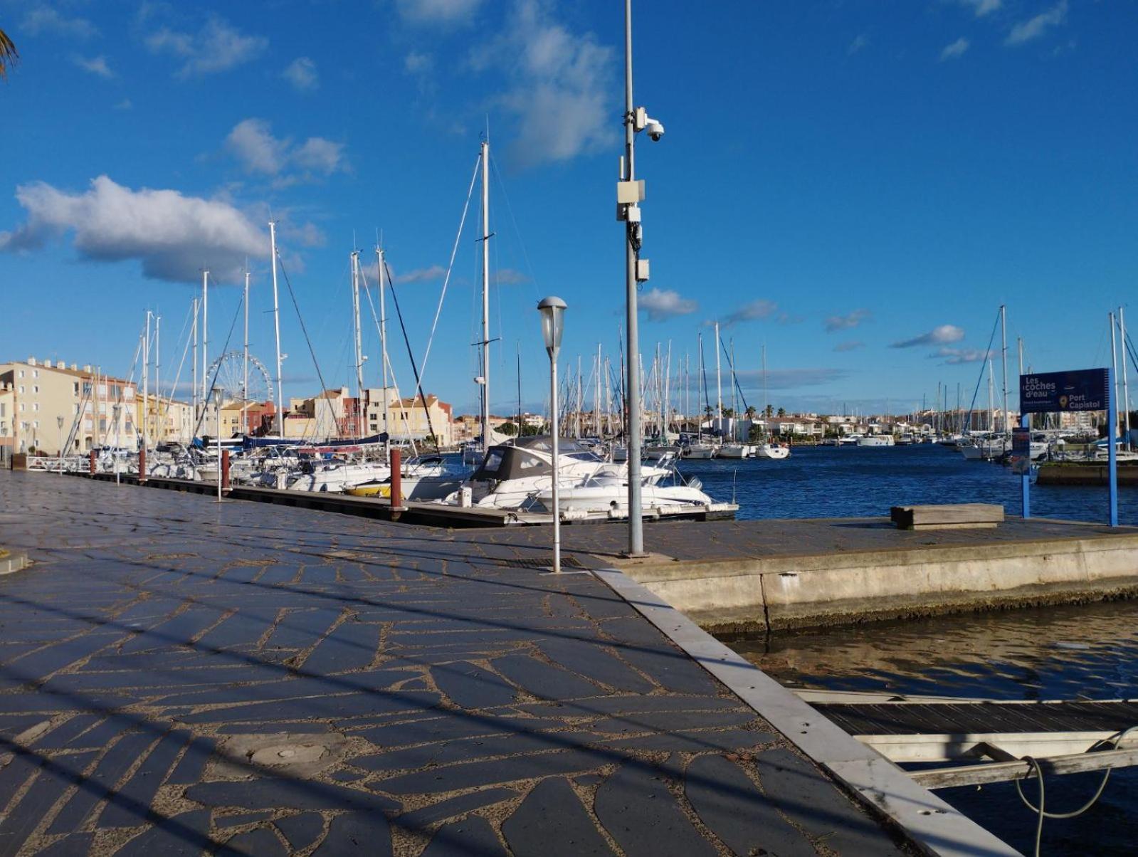 Studio 4 Couchages Avec Piscine D'Ete Vue Port Agde Luaran gambar